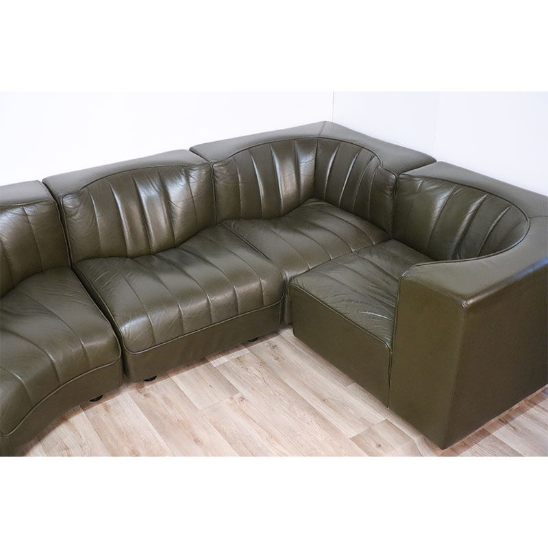 Modular vintage leather sofa by Tito Agnoli for Mobilier International 1970