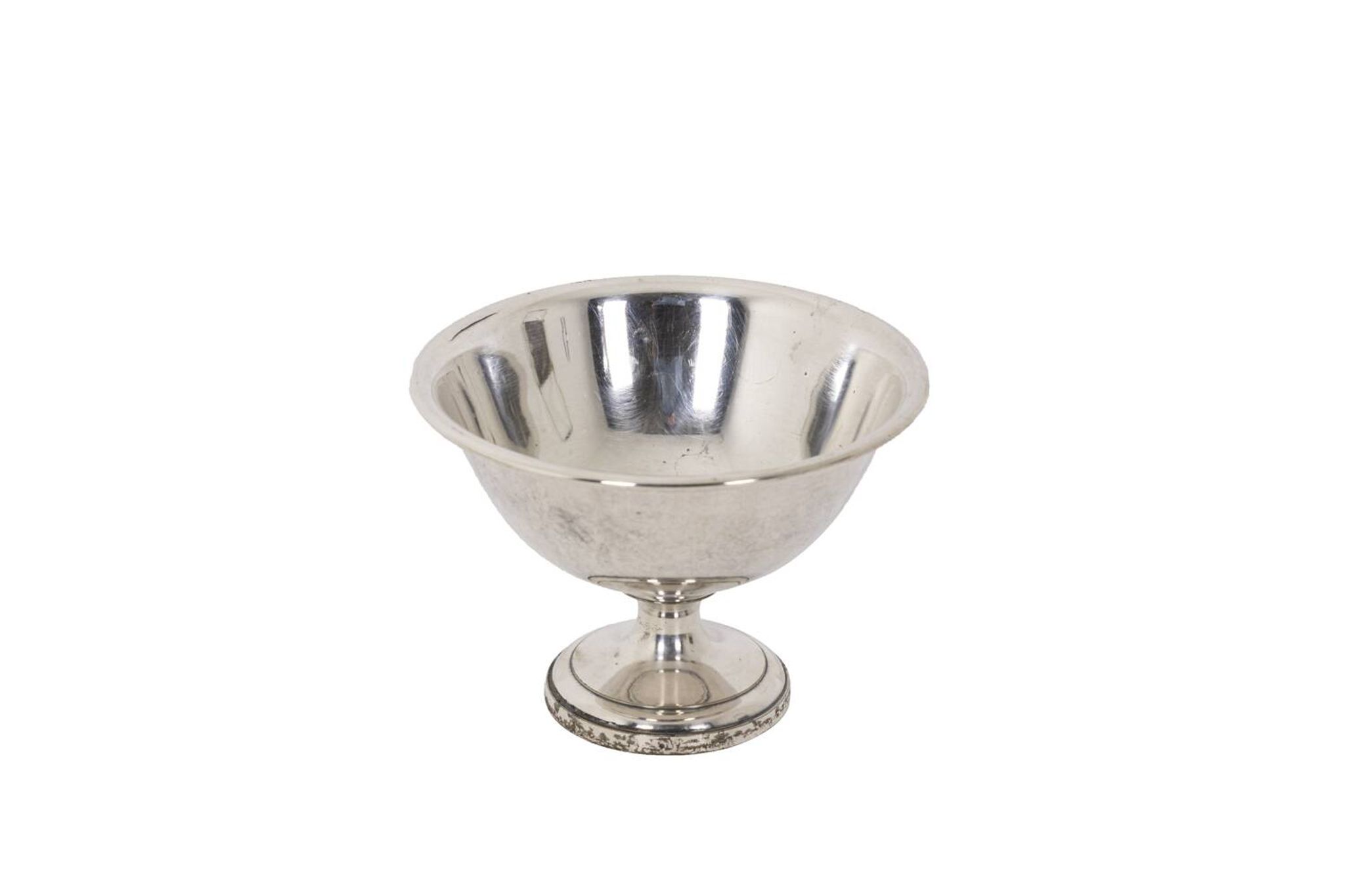 Coupe en métal argenté. Époque 1950.