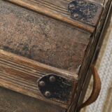 Victorian trunk, steam travel chest, 19th century.