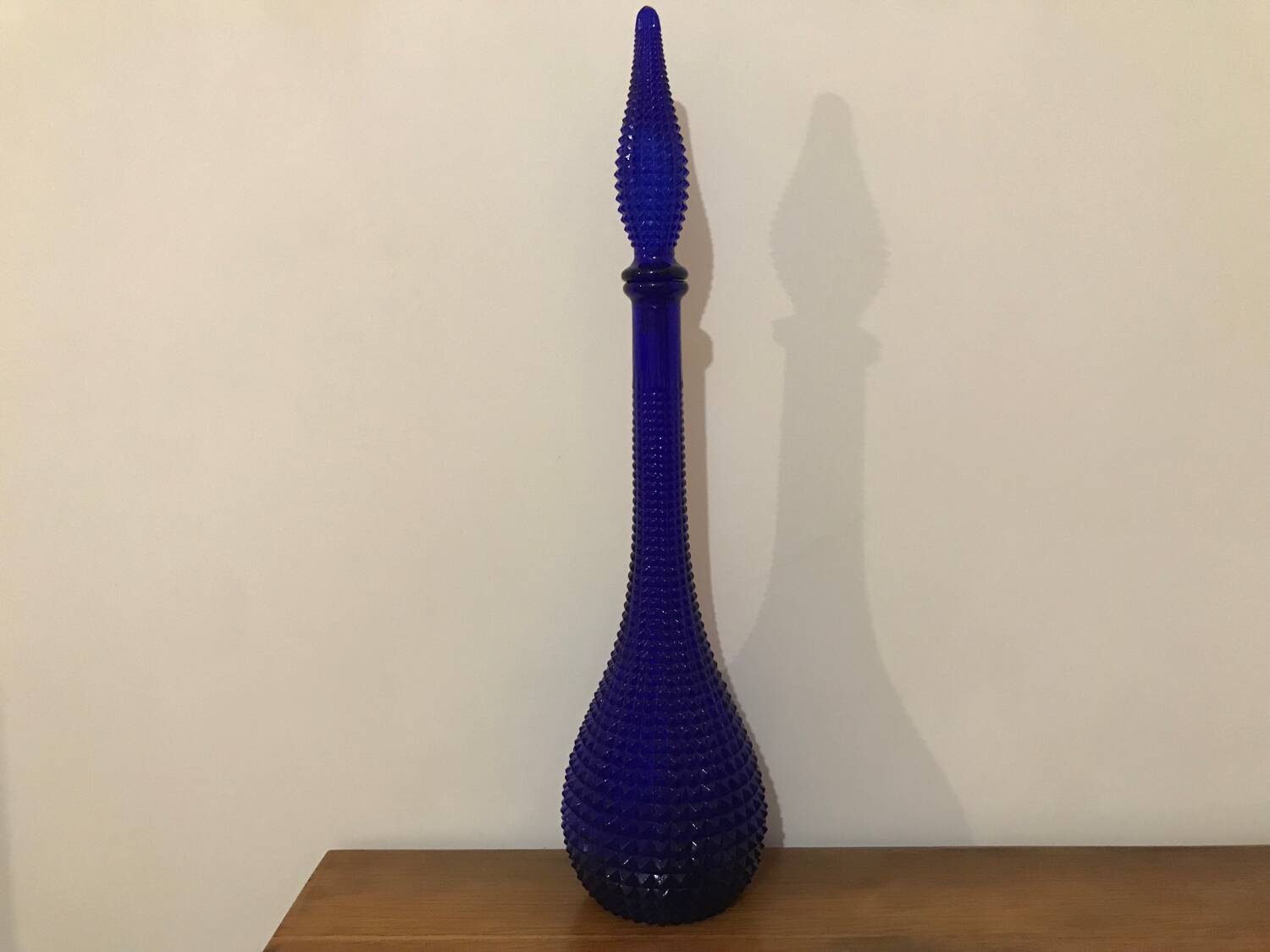 Empoli carafe cobalt blue diamond point