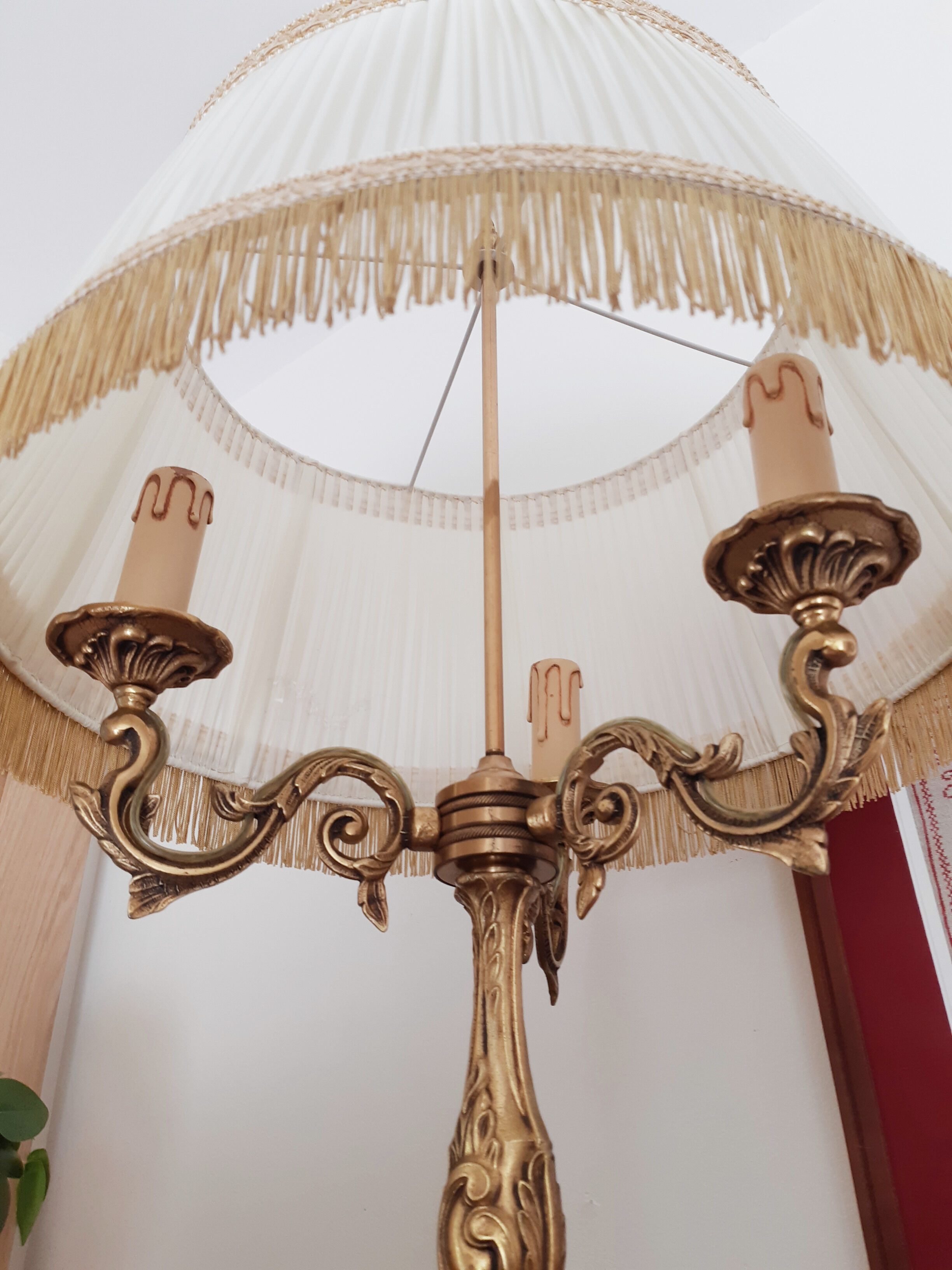 Bouillotte lamp in gilded bronze