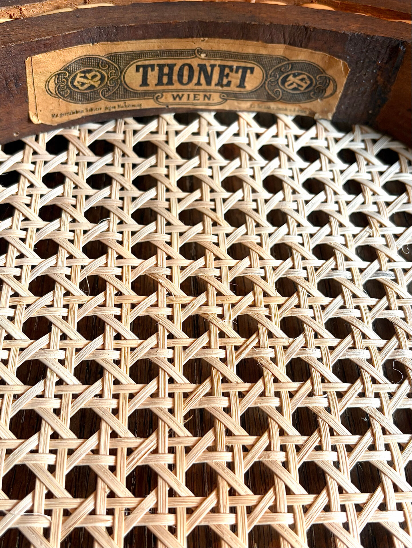 Set of 5 antique Thonet dining chairs model 20, ca. 1890.