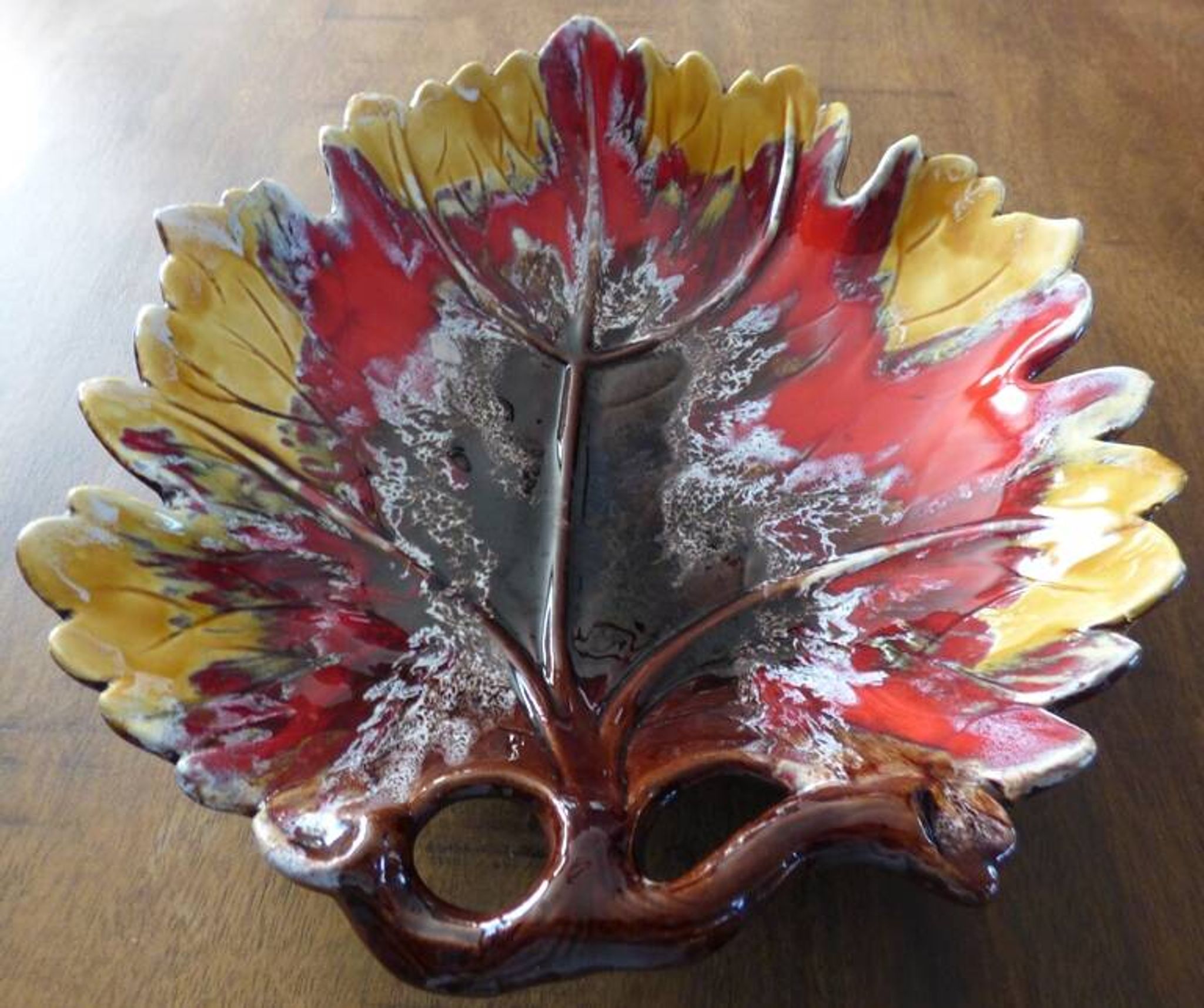 Coupe à fruits en forme de feuille de marque valauris