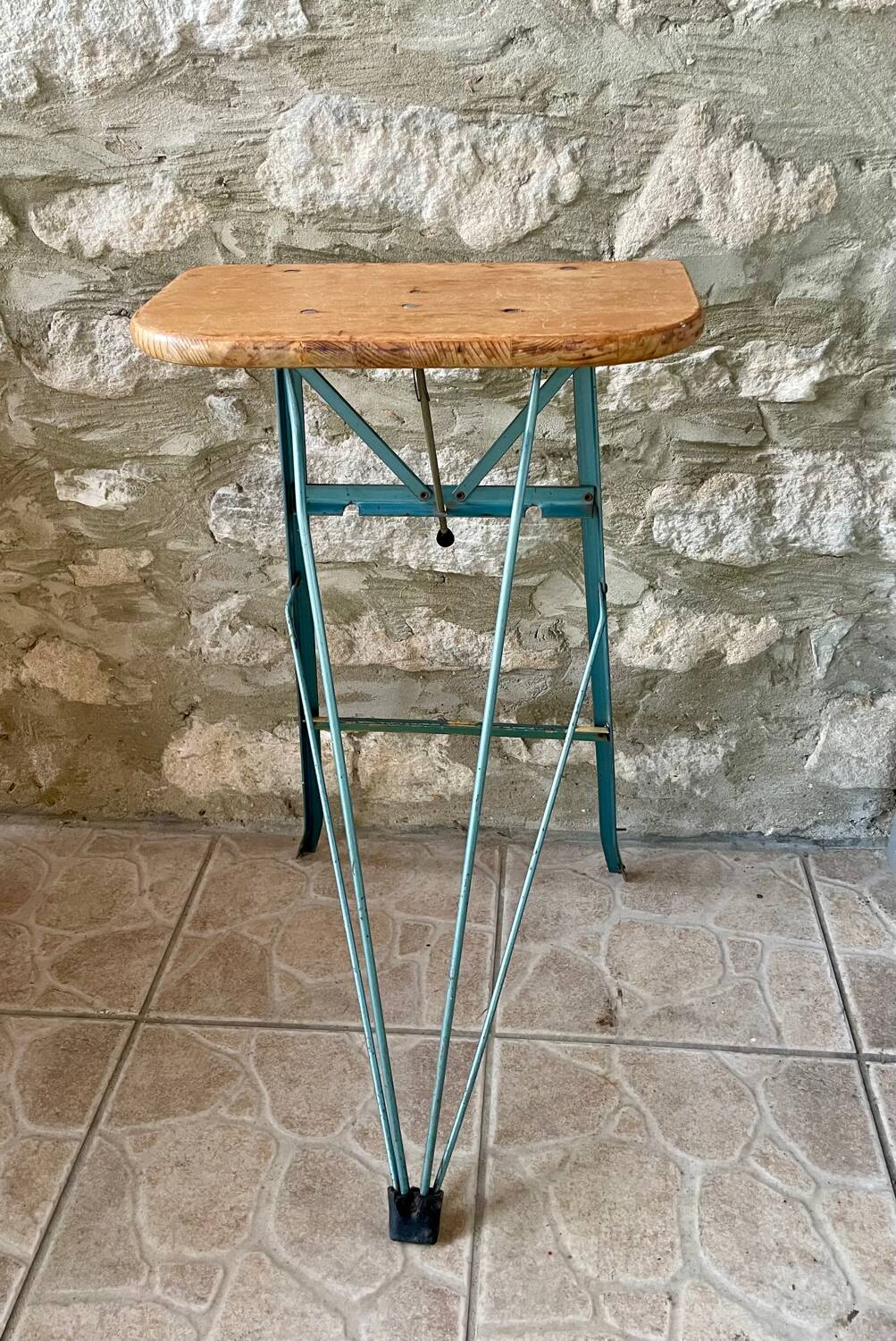 Folding workshop stool “Libellule” year 1950