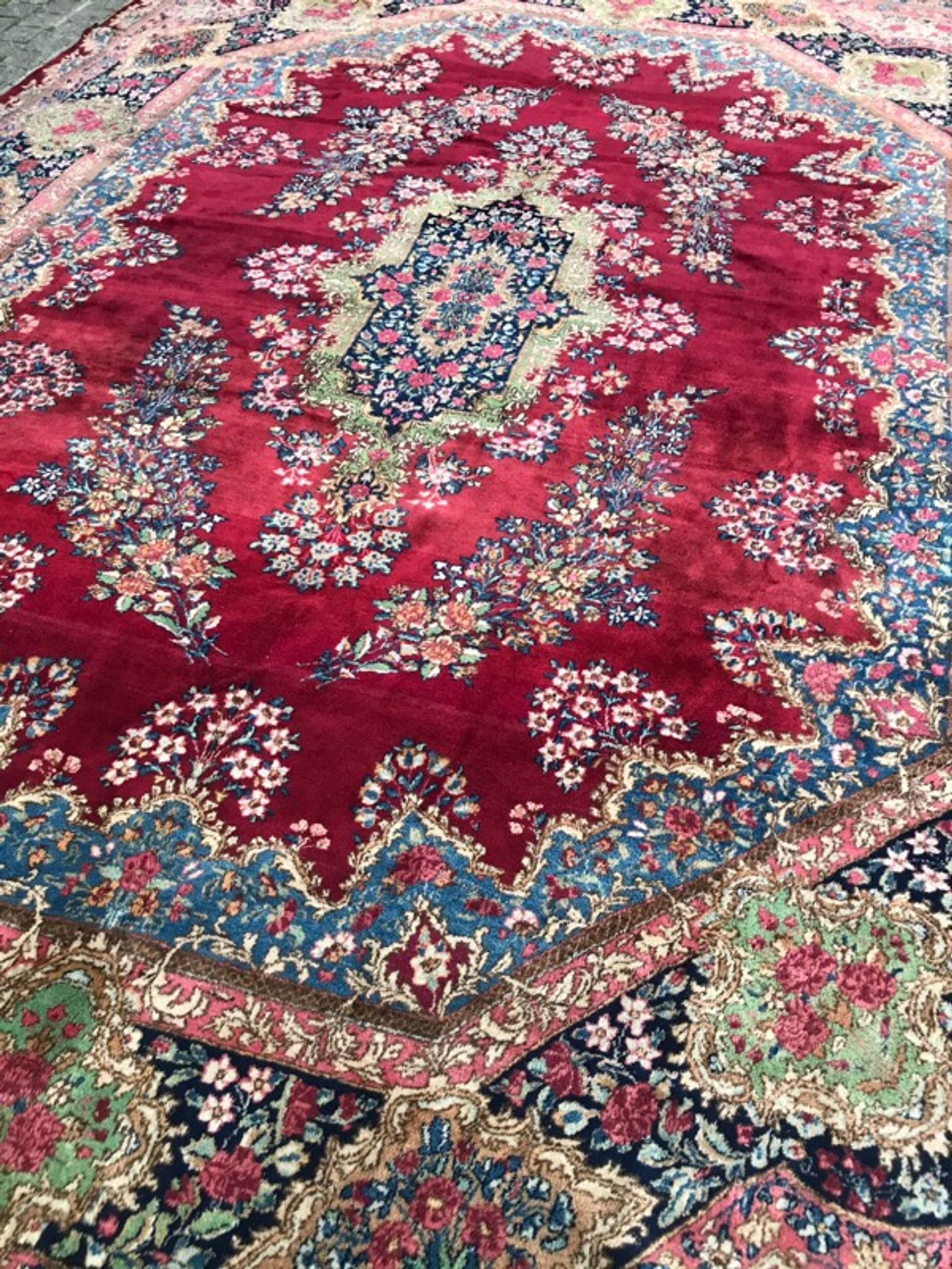 Old carpet Kirman late 270x380 cm