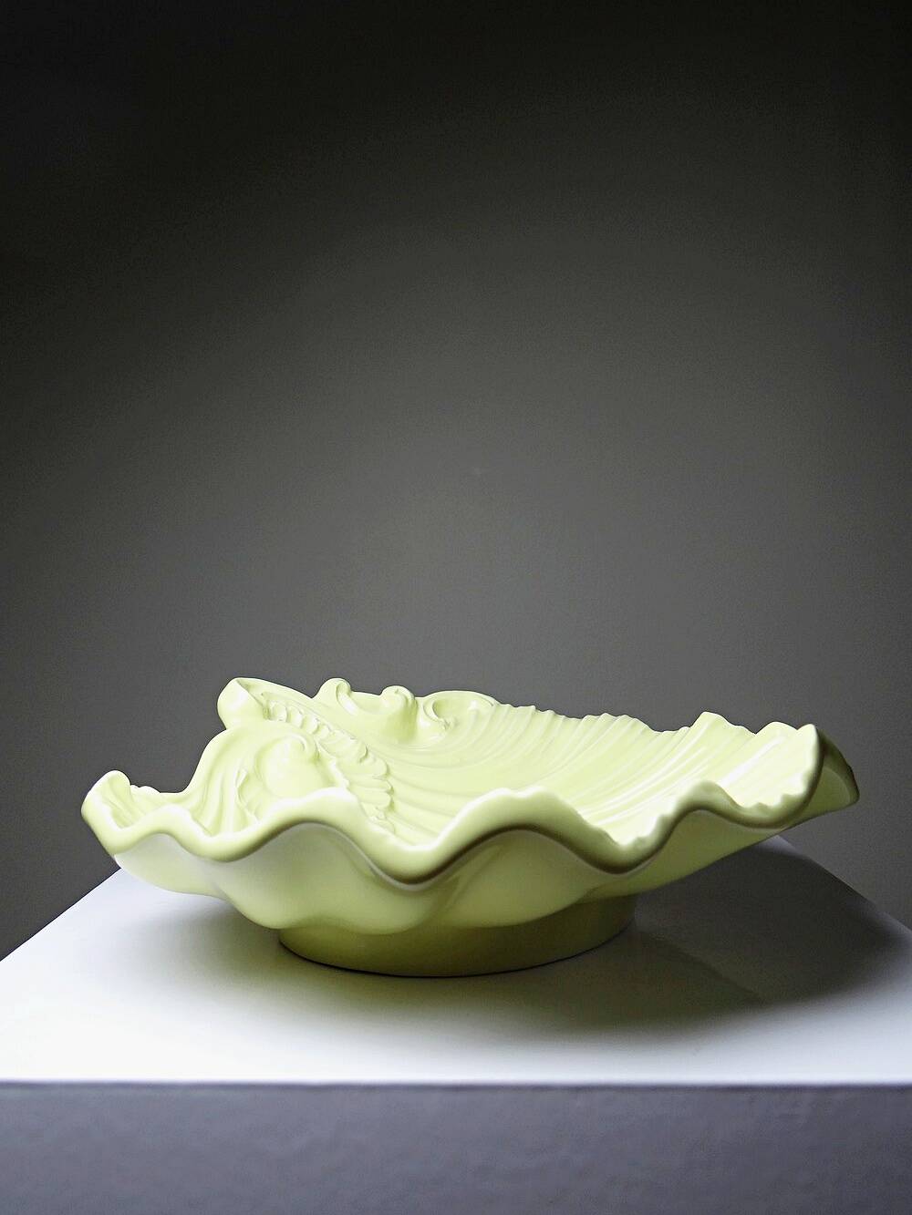 Small vintage rococo-style earthenware bowl or trinket dish with seashell motif, 1970s-80s