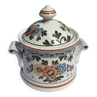 Sugar bowl