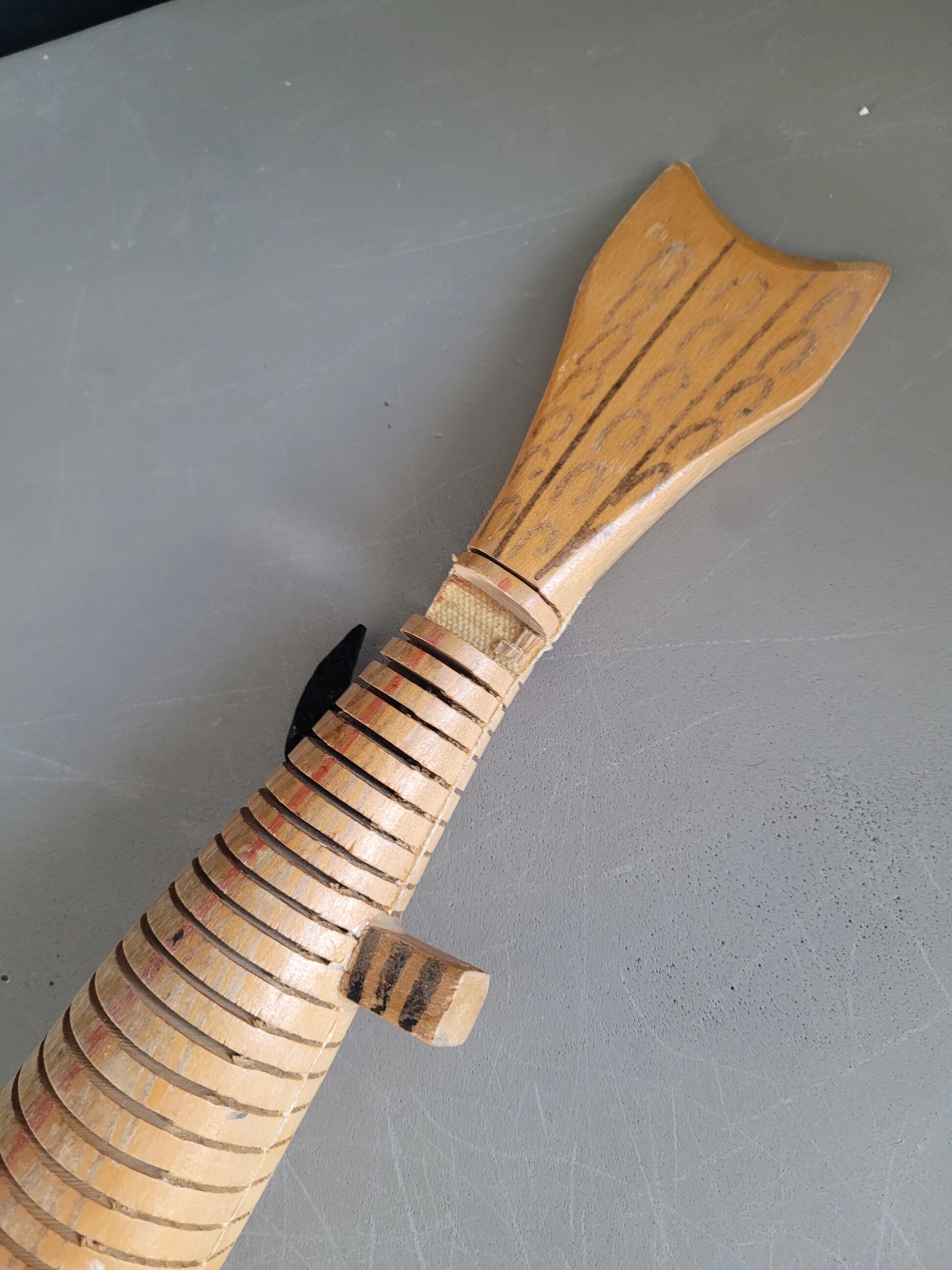 Vintage handmade wooden articulated fish - Ref 854