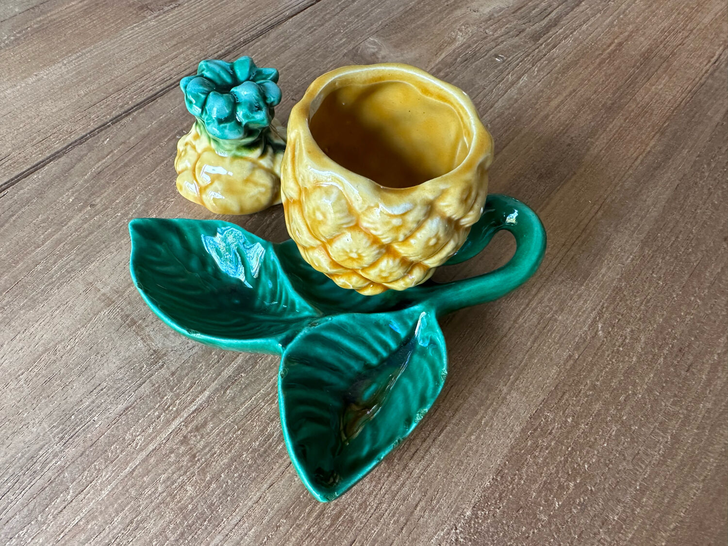Pineapple olive or mustard pot