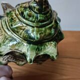 Sugar bowl made of shells in slip