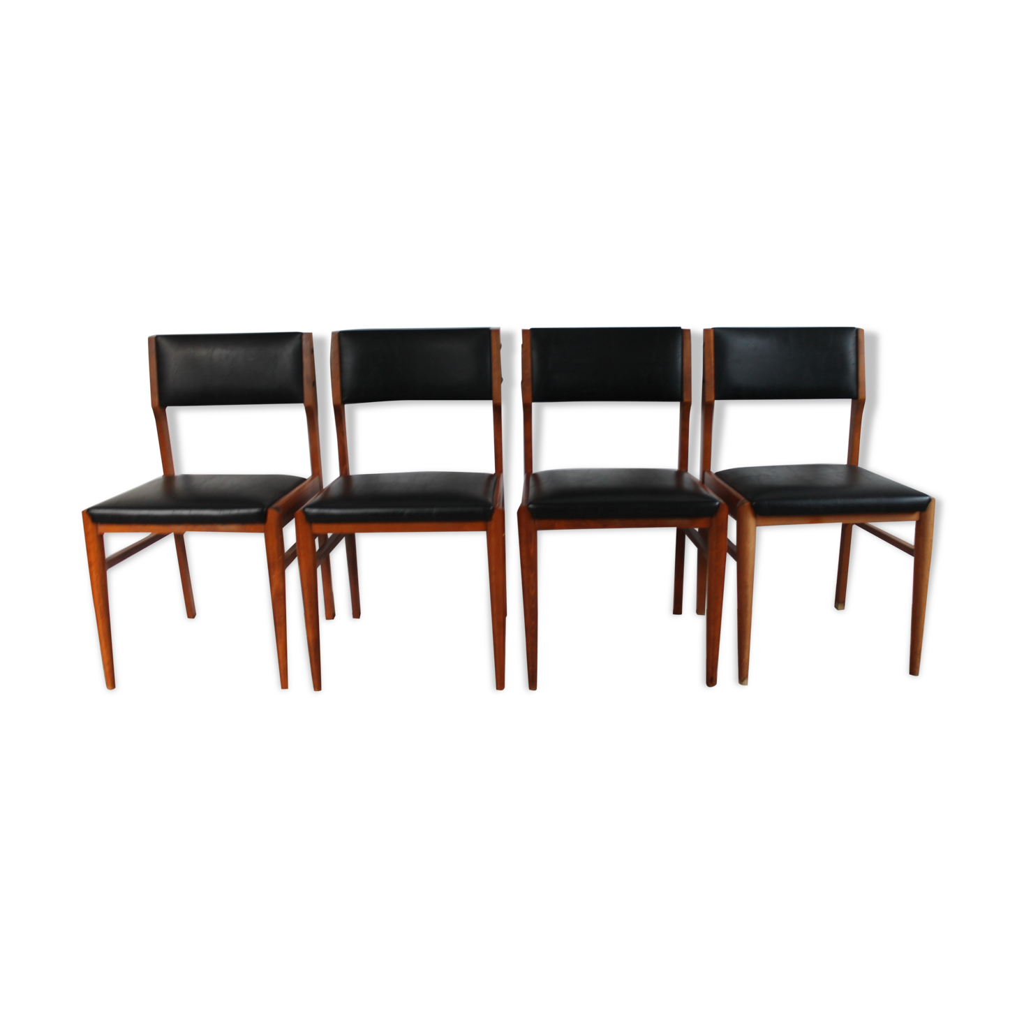 Lot of 4 Scandinavian chairs