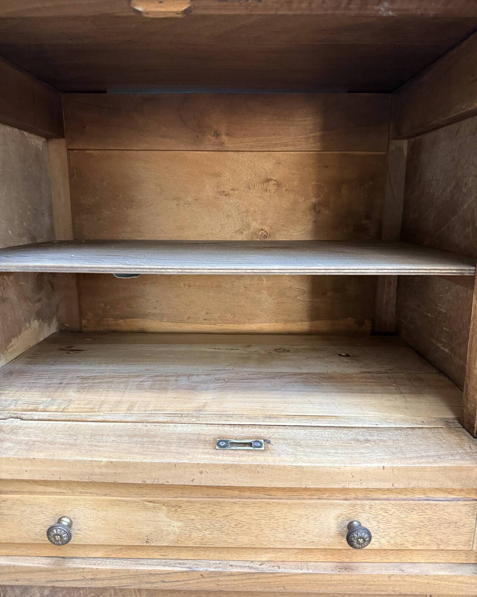 Small high buffet in walnut (renovated)
