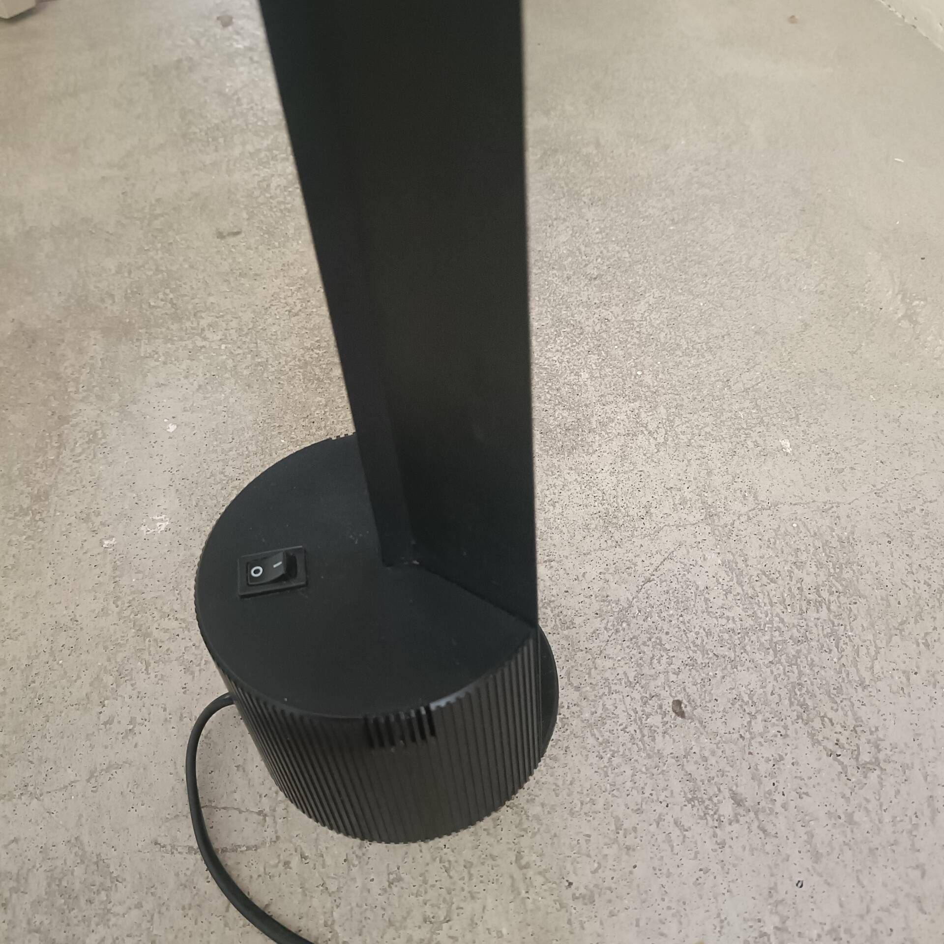 Lampe de bureau design post-moderne