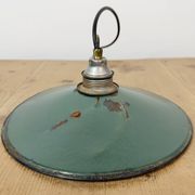 Lumière émaillée verte industrielle, années 1950