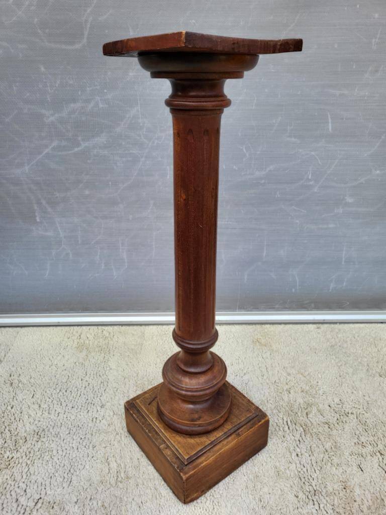 Church stand, 19th century Louis XVI style column