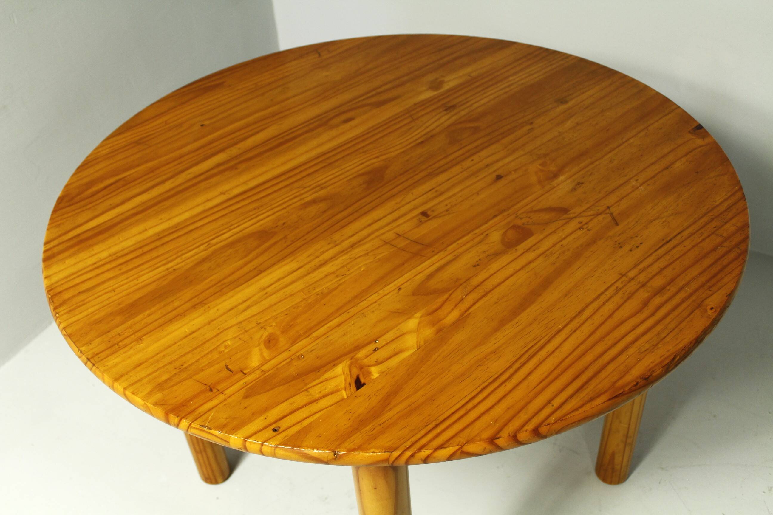 Scandinavian Round Pine Dining Table, 1970s
