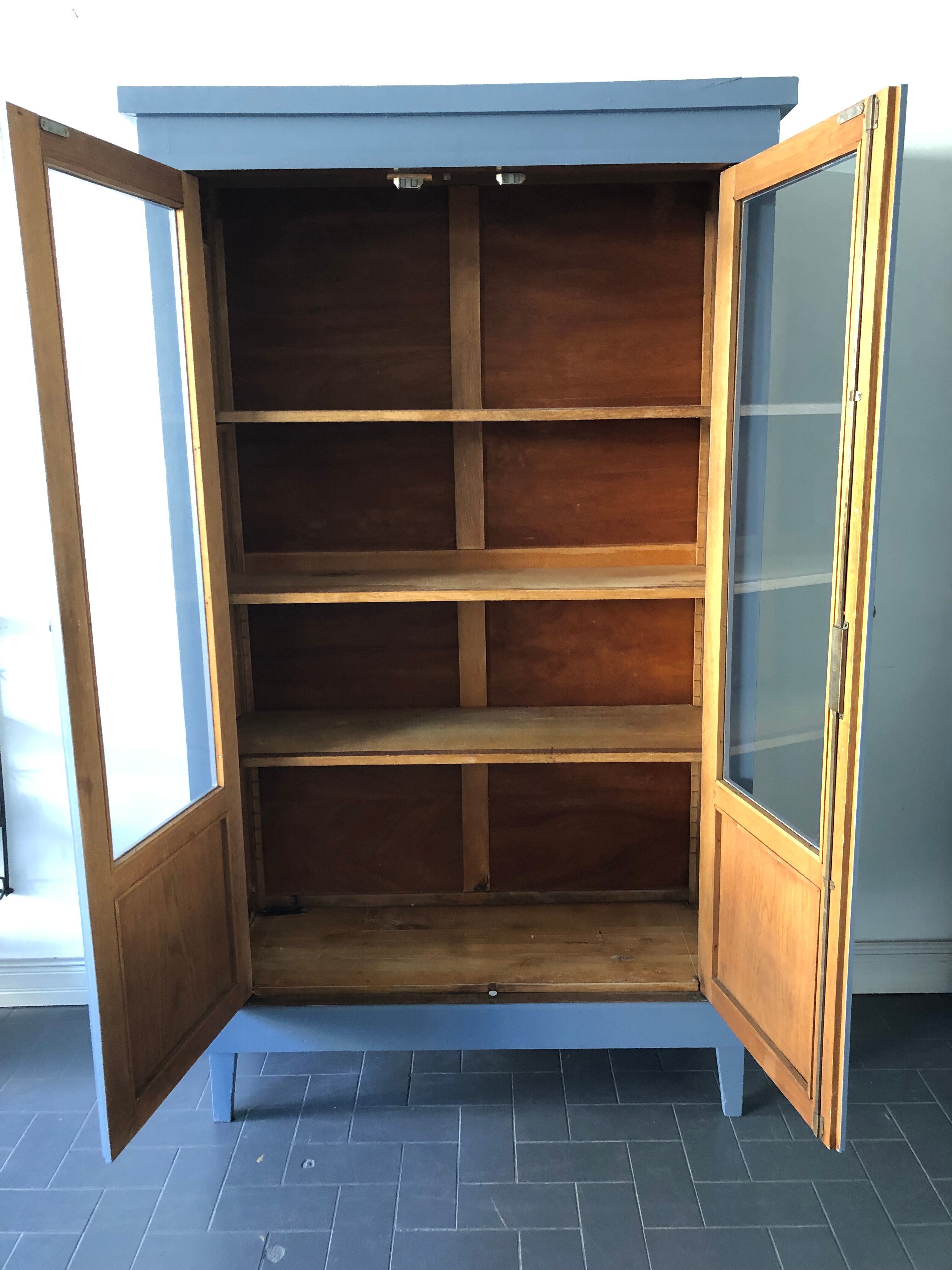 Cabinet glass Paris vintage Dresser