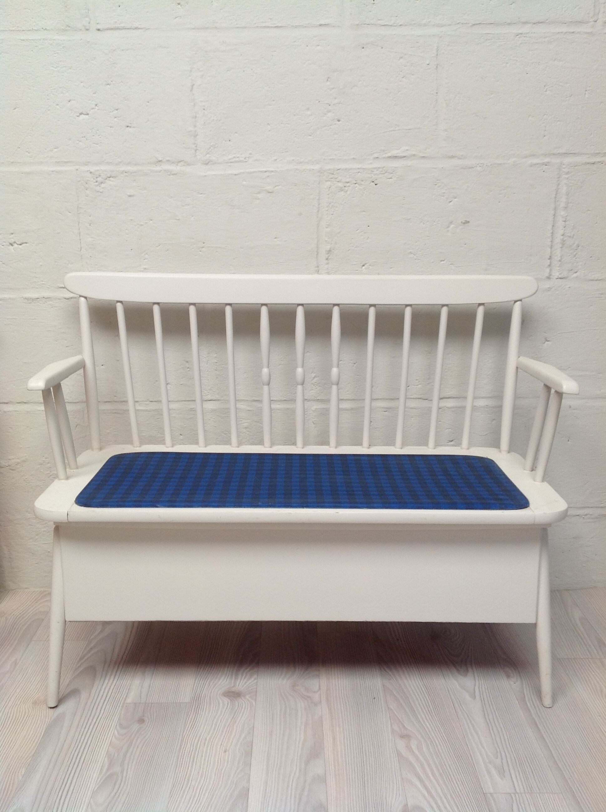 Bench chest year 50 "Herlag"