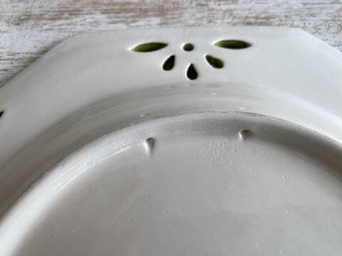 Antique plate with hand-painted floral decoration - Farandol - 29 cm - Green