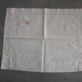 Taie d'oreiller d'enfant ancienne brodée