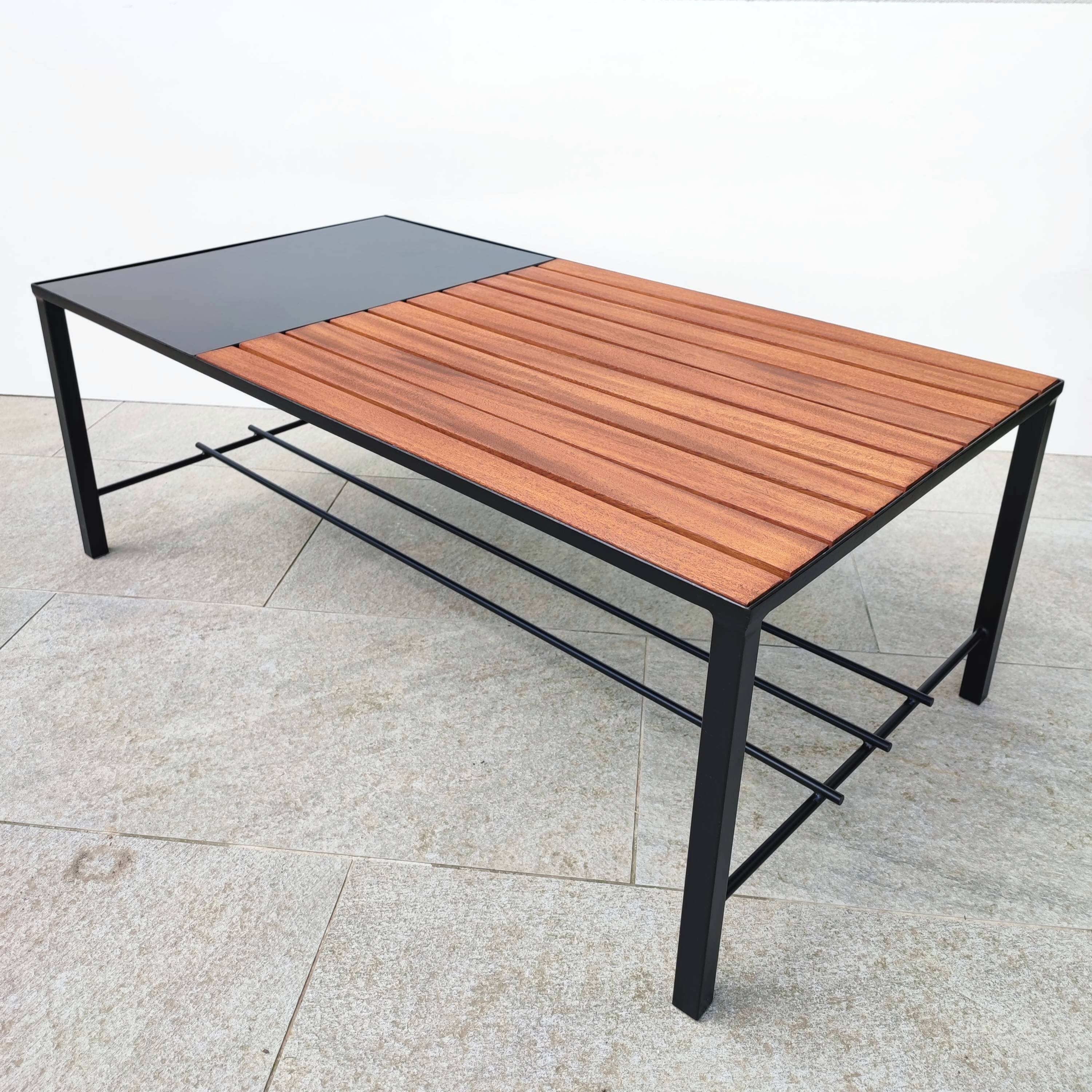 Vintage / modernist coffee table