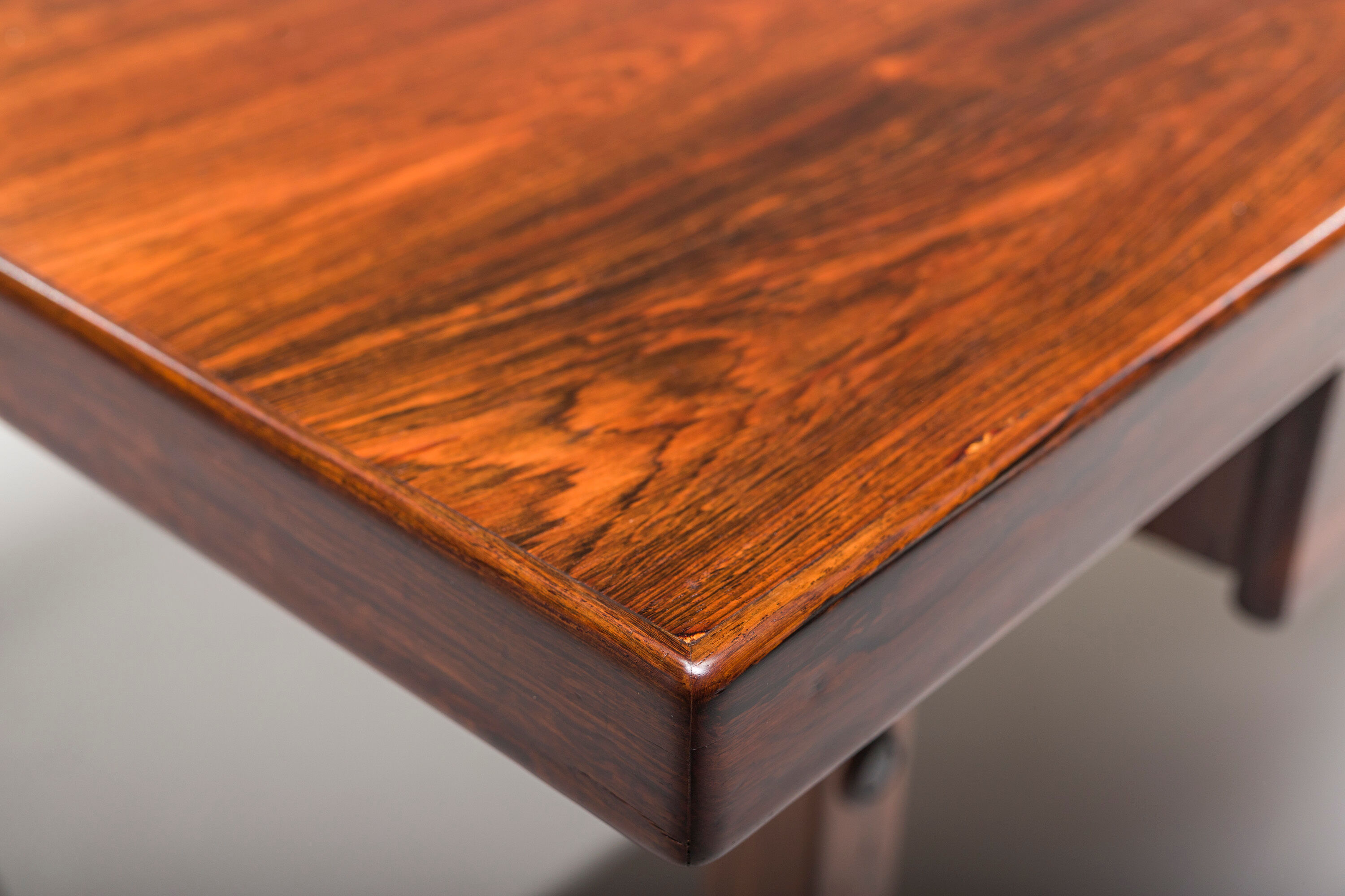 Mid-Century Modern Jacaranda Itamaraty Desk by Sergio Rodrigues for Oca, Brazil, 1960s