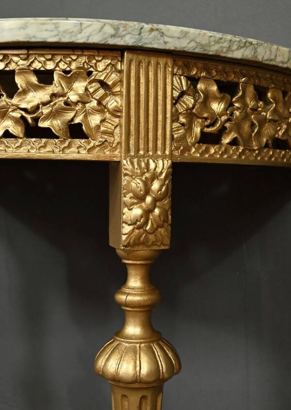 Petite Console Demi-lune en Marbre et Bois doré, style Louis XVI – XXe