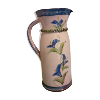 Sandstone pitcher