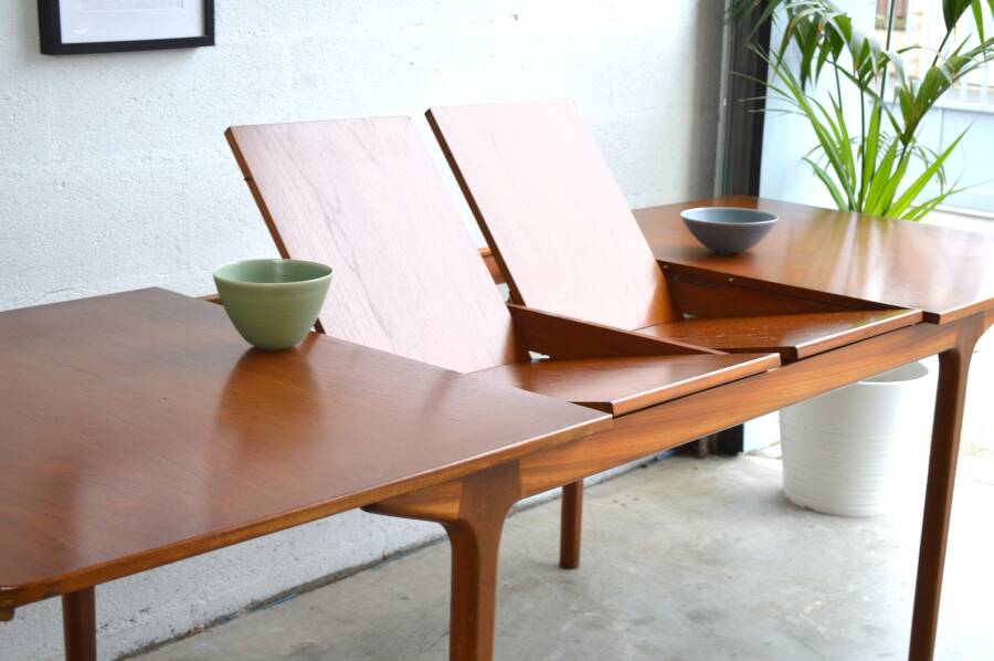 McIntosh table – double butterfly extensions