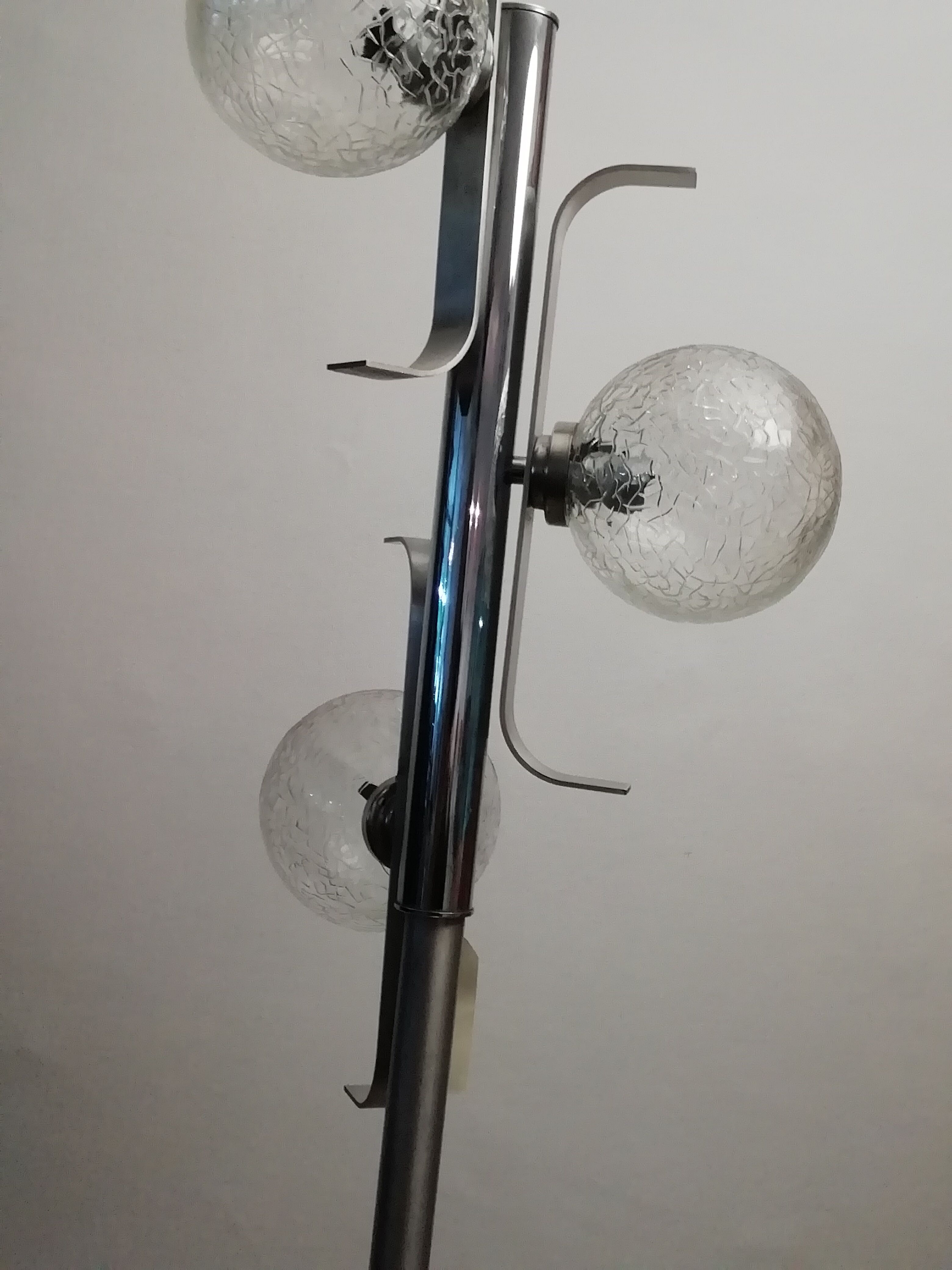 Lamppost 3 fires