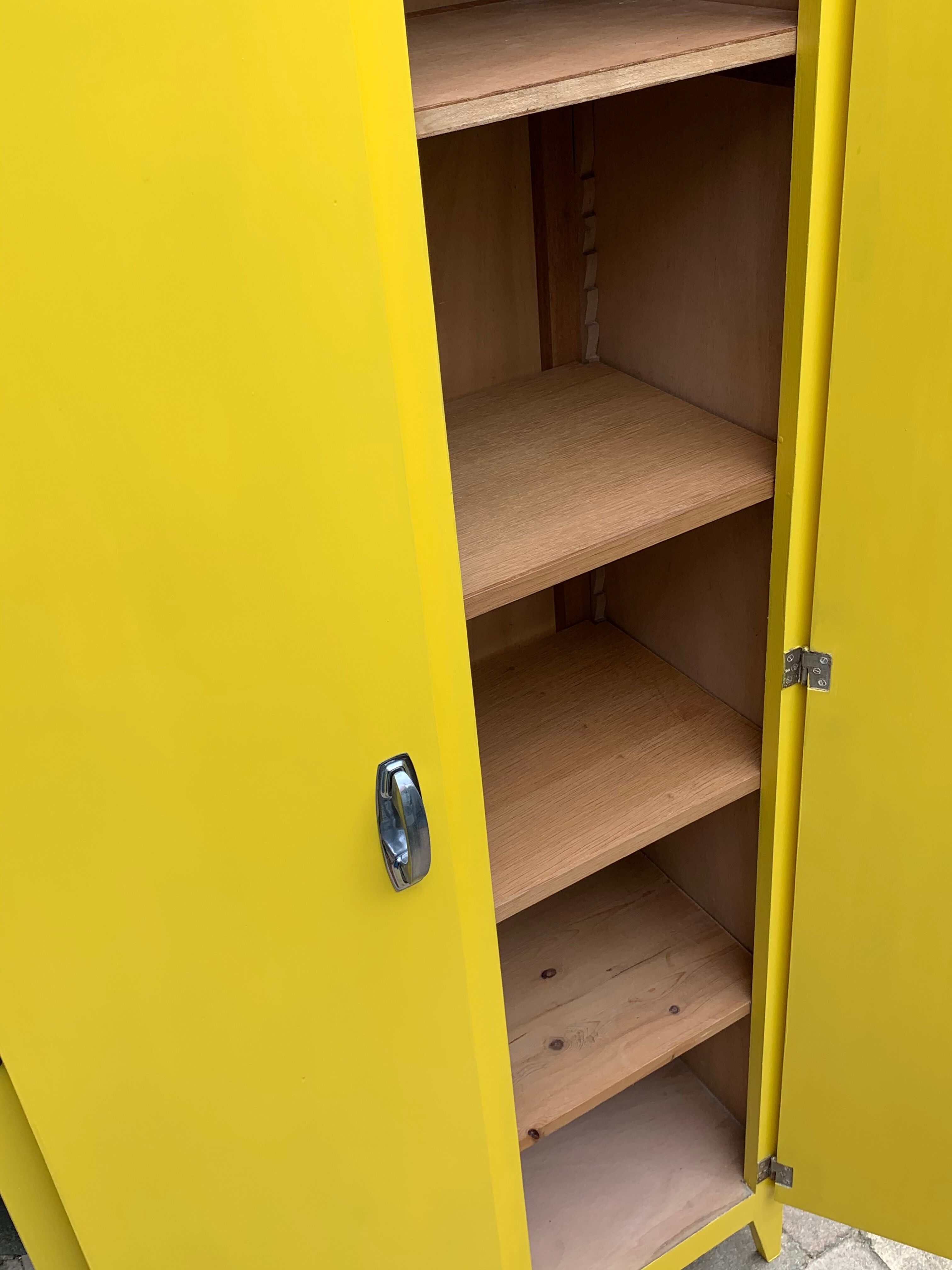 Yellow Parisian wardrobe