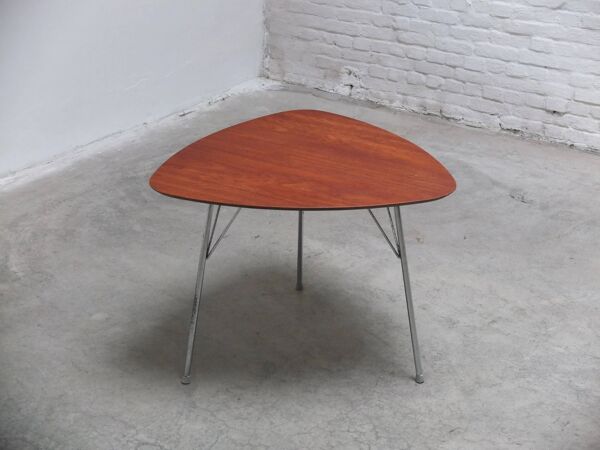Table d'appoint triangulaire 'VL1312' en teck par Vermund Larsen, 1959