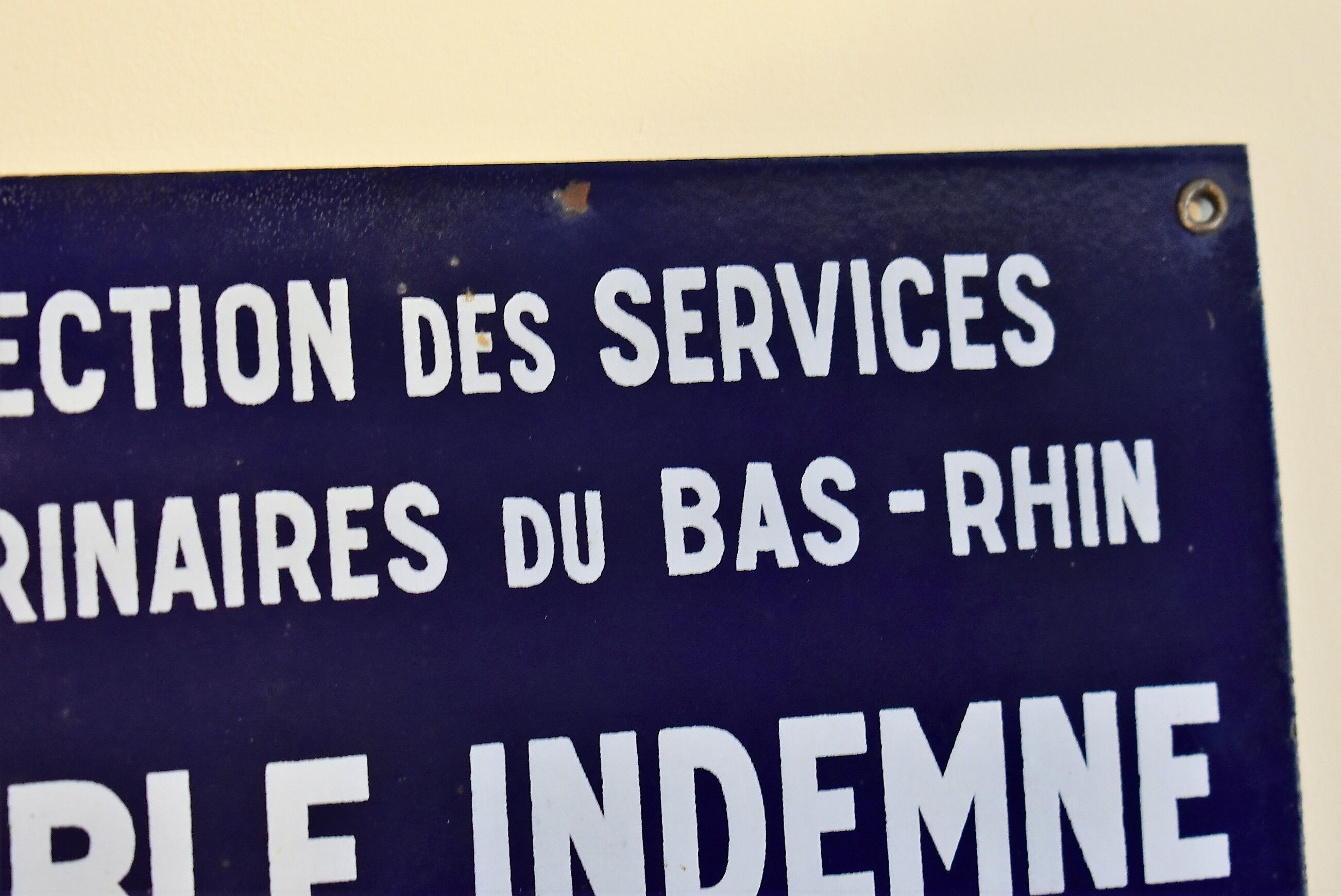 Enamelled plate "veterinary directorate of the lower rhine"