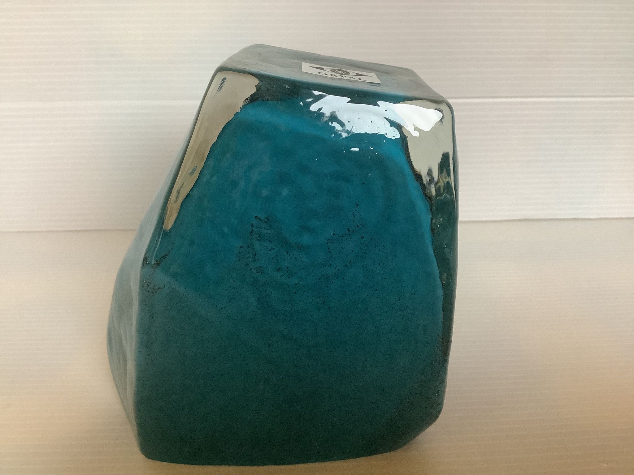 Vase Pentagone bleu et doré pâte de verre