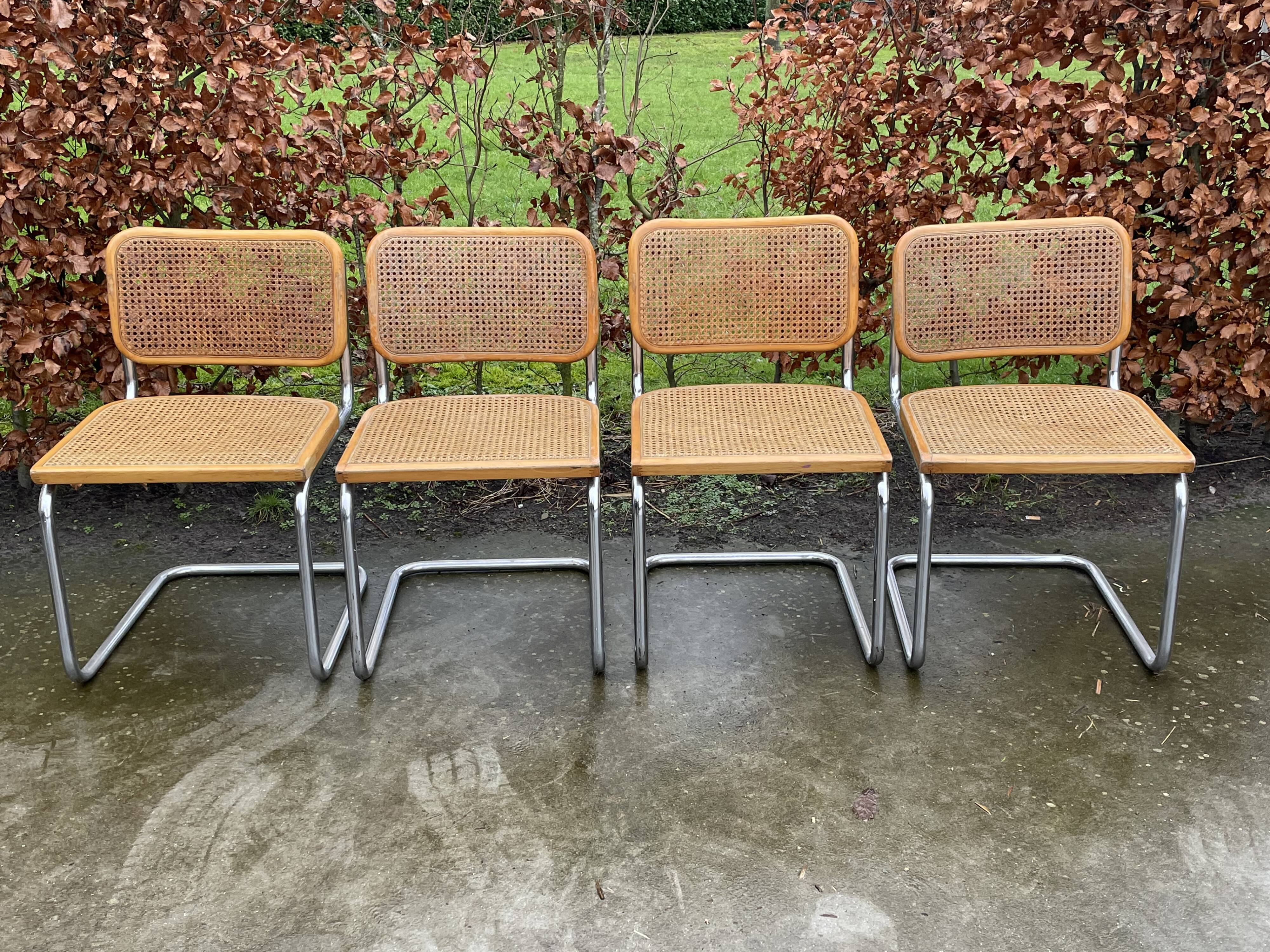 Suite of 4 vintage Chairs model Cesca designed by Marcel Breuer Design
