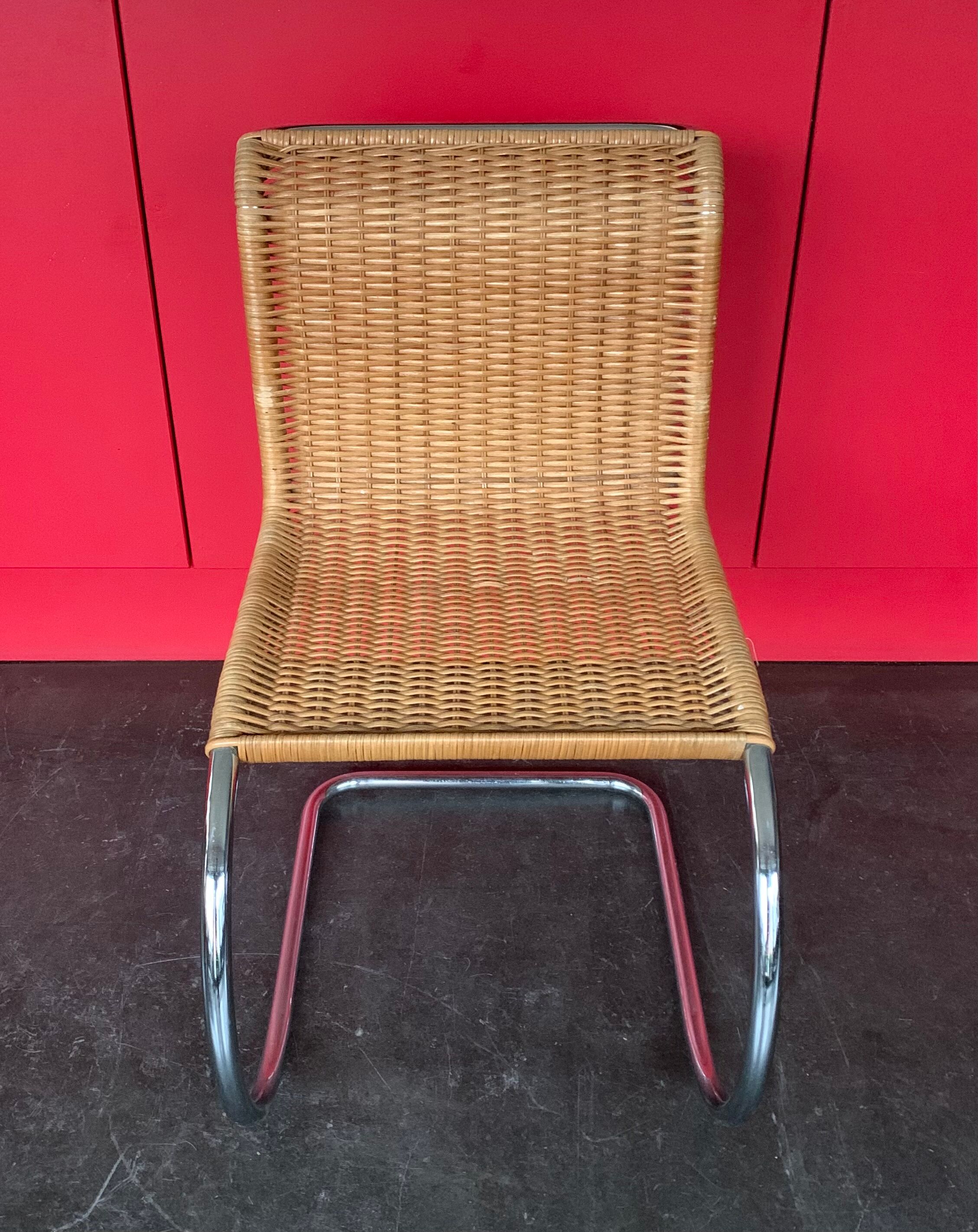 MR10 chair, Mies Van Der Rohe