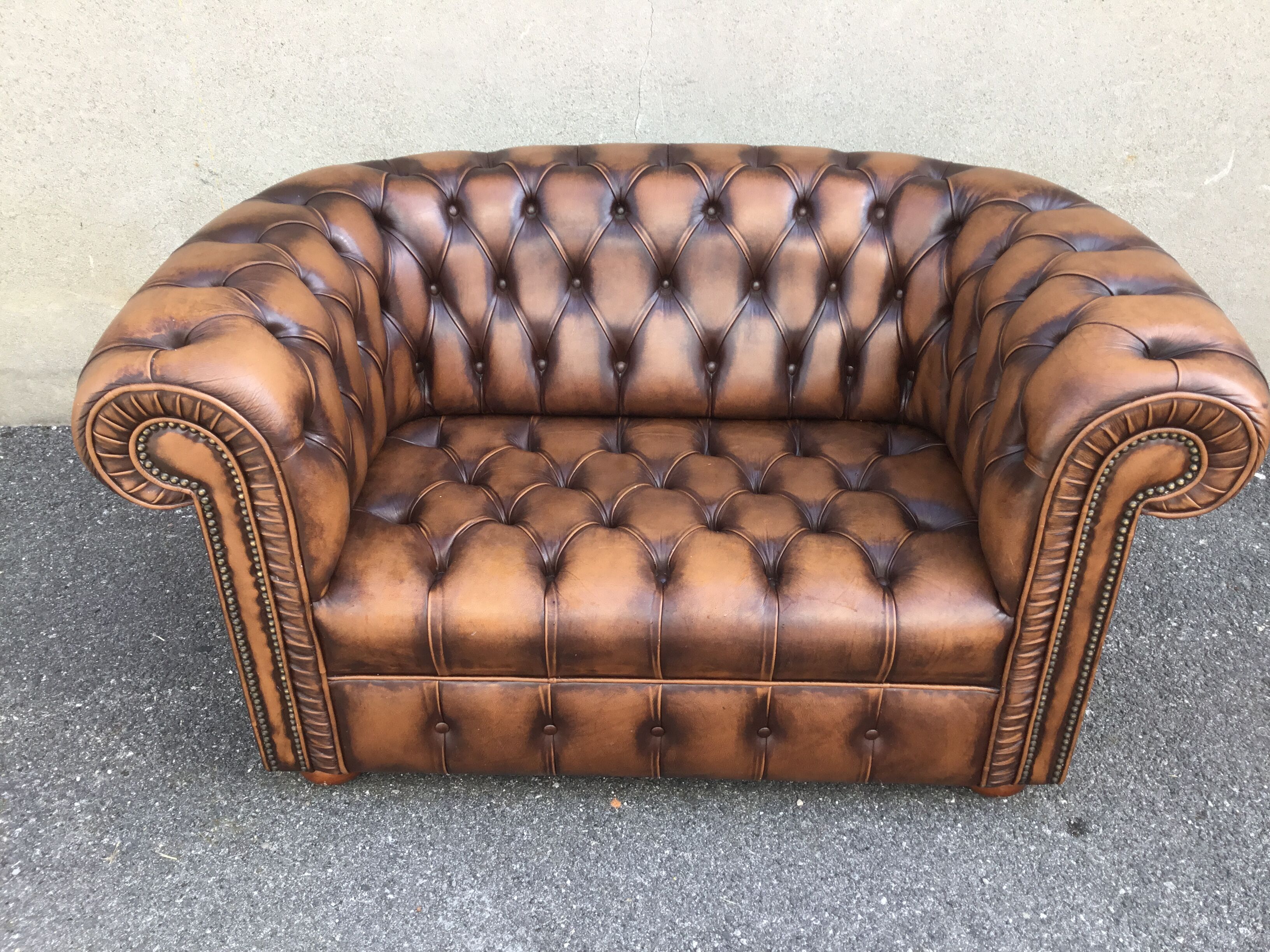 Sofa chesterfield 2 places