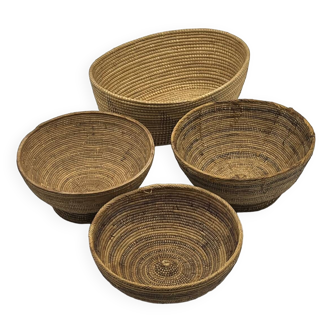 Set of 4 woven wicker baskets
