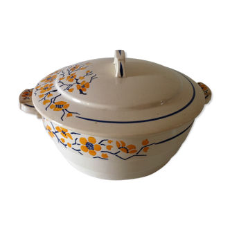 Vases, soup tureen old earthenware Givors