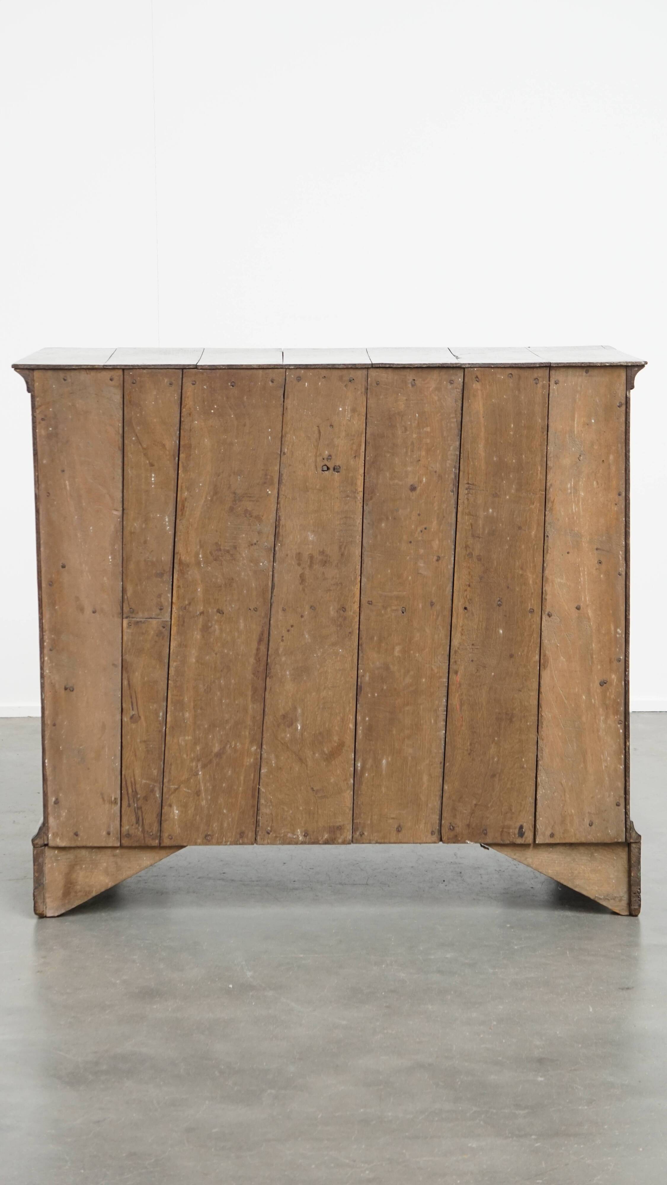 Early Georgian English Antique Oak Chest of Drawers