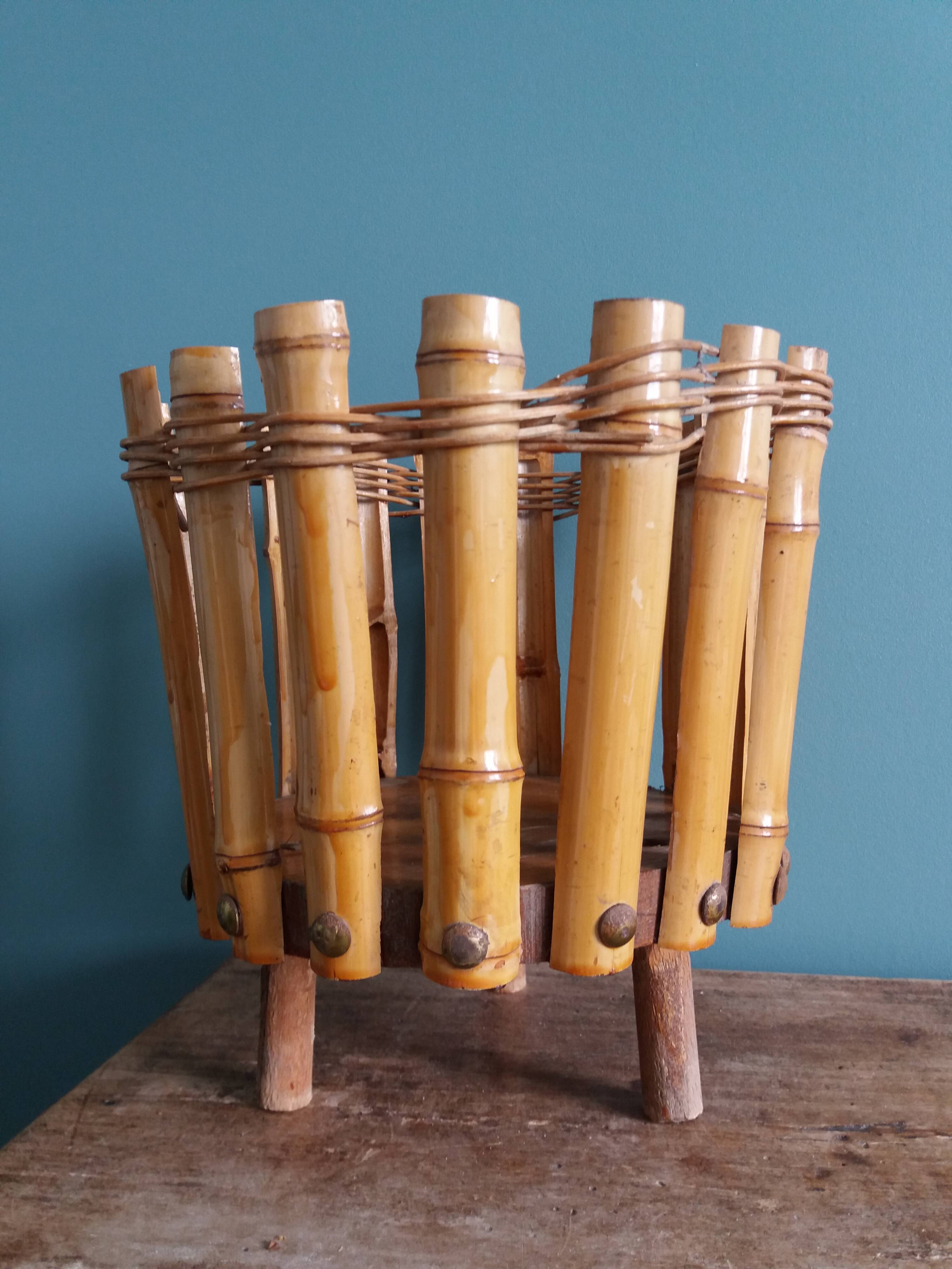 Bamboo tripod plant pot holder
