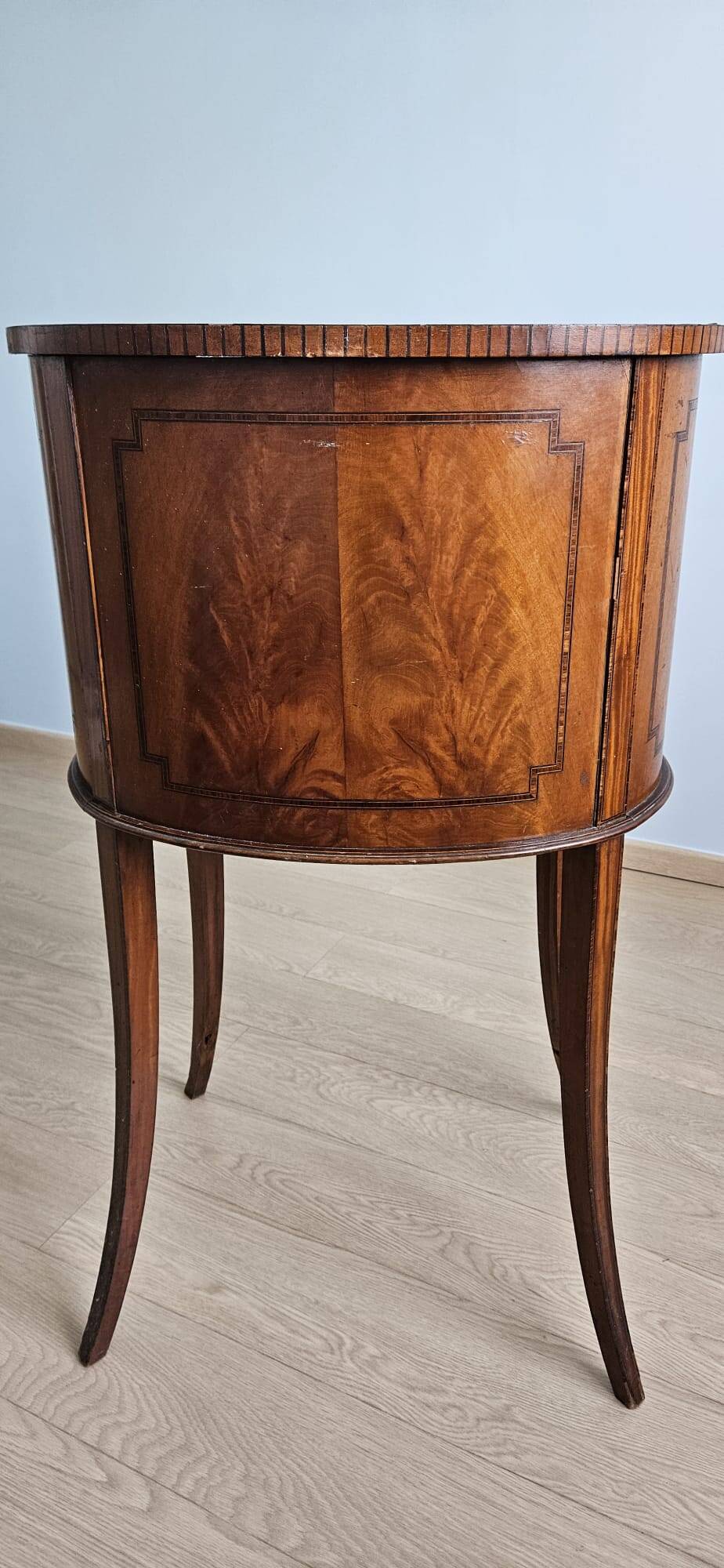 Small piece of furniture