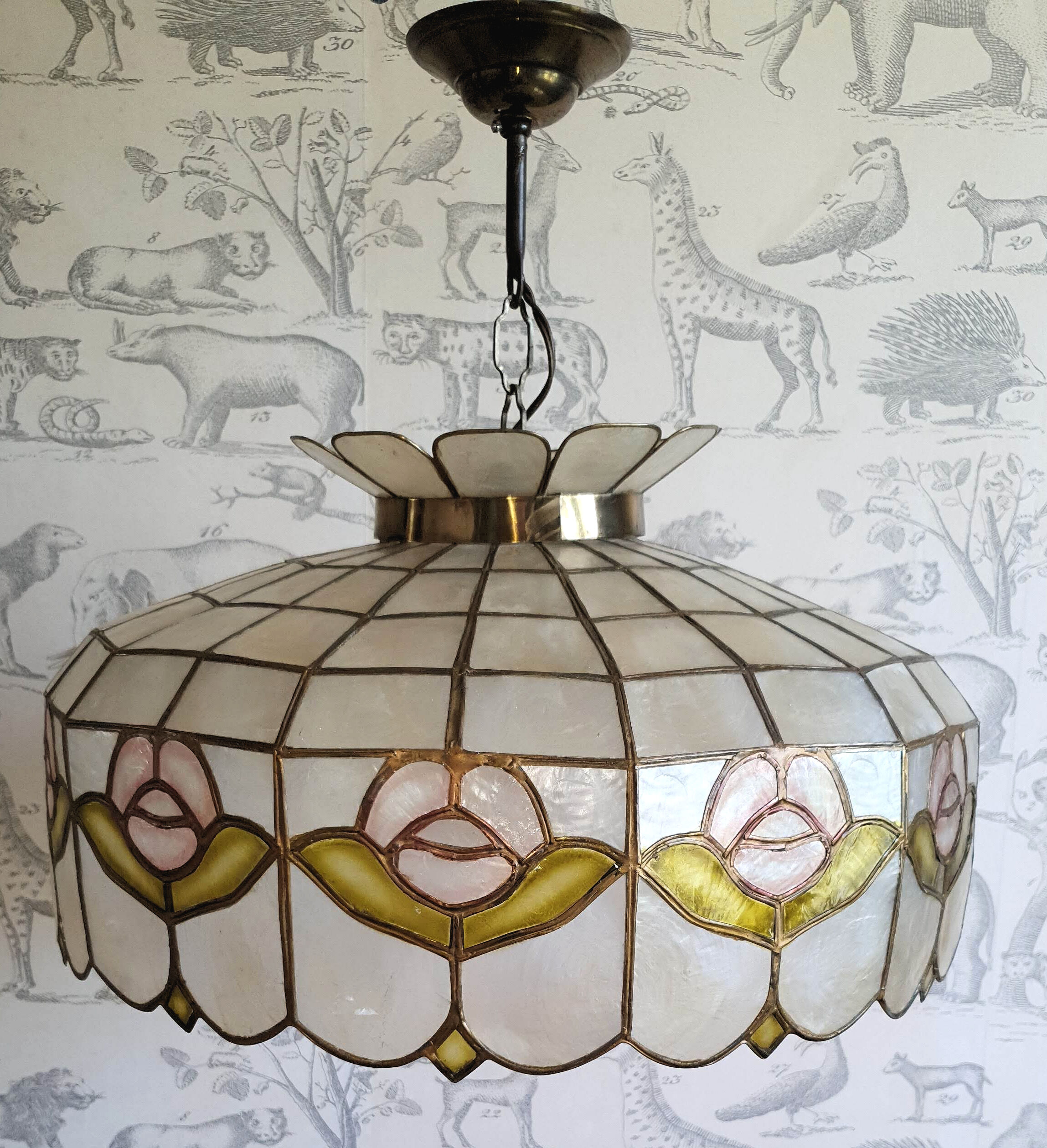 Vintage mother-of-pearl pendant lamp