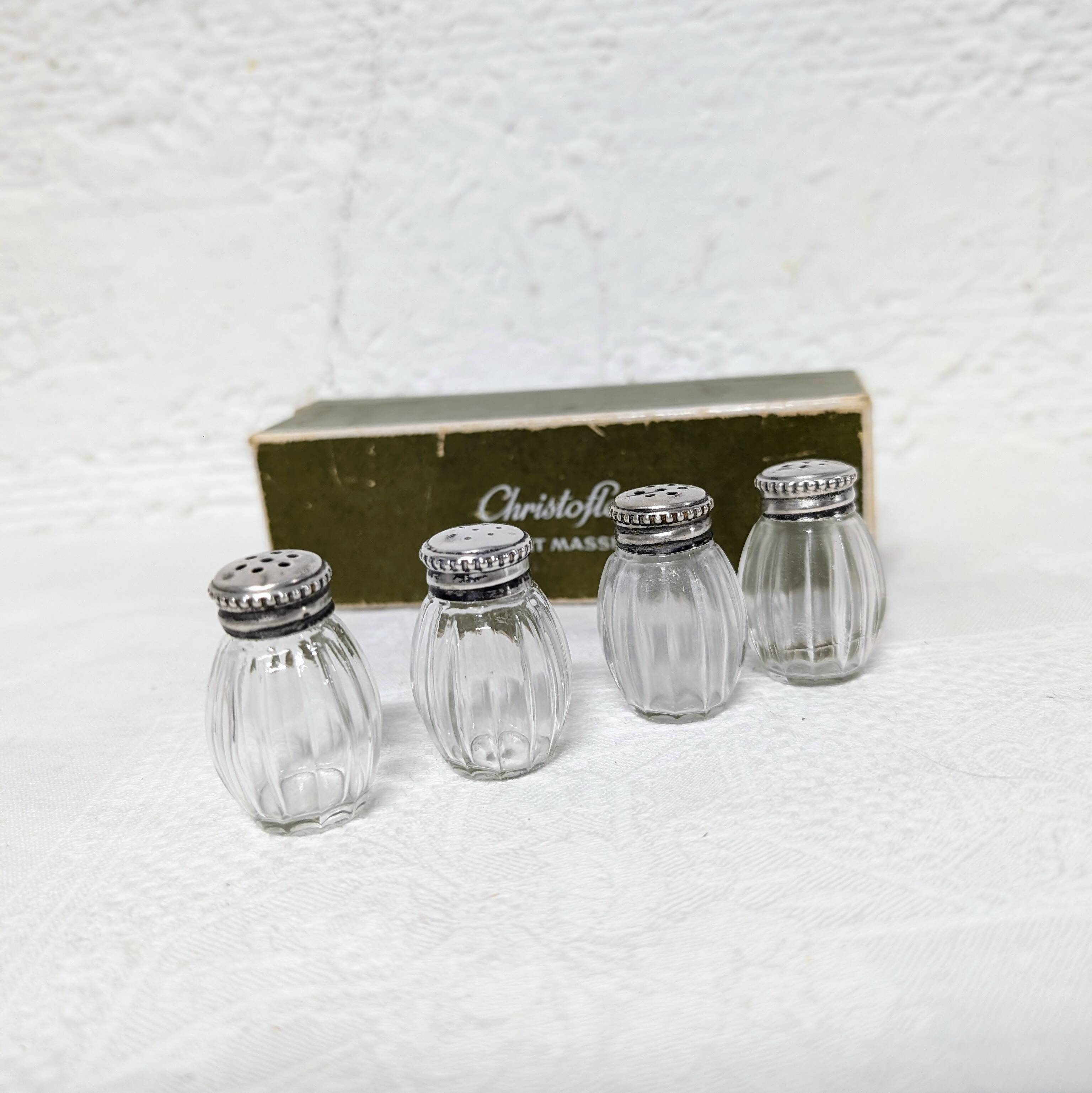Set of 4 Christofle salt cellars - Glass and solid silver