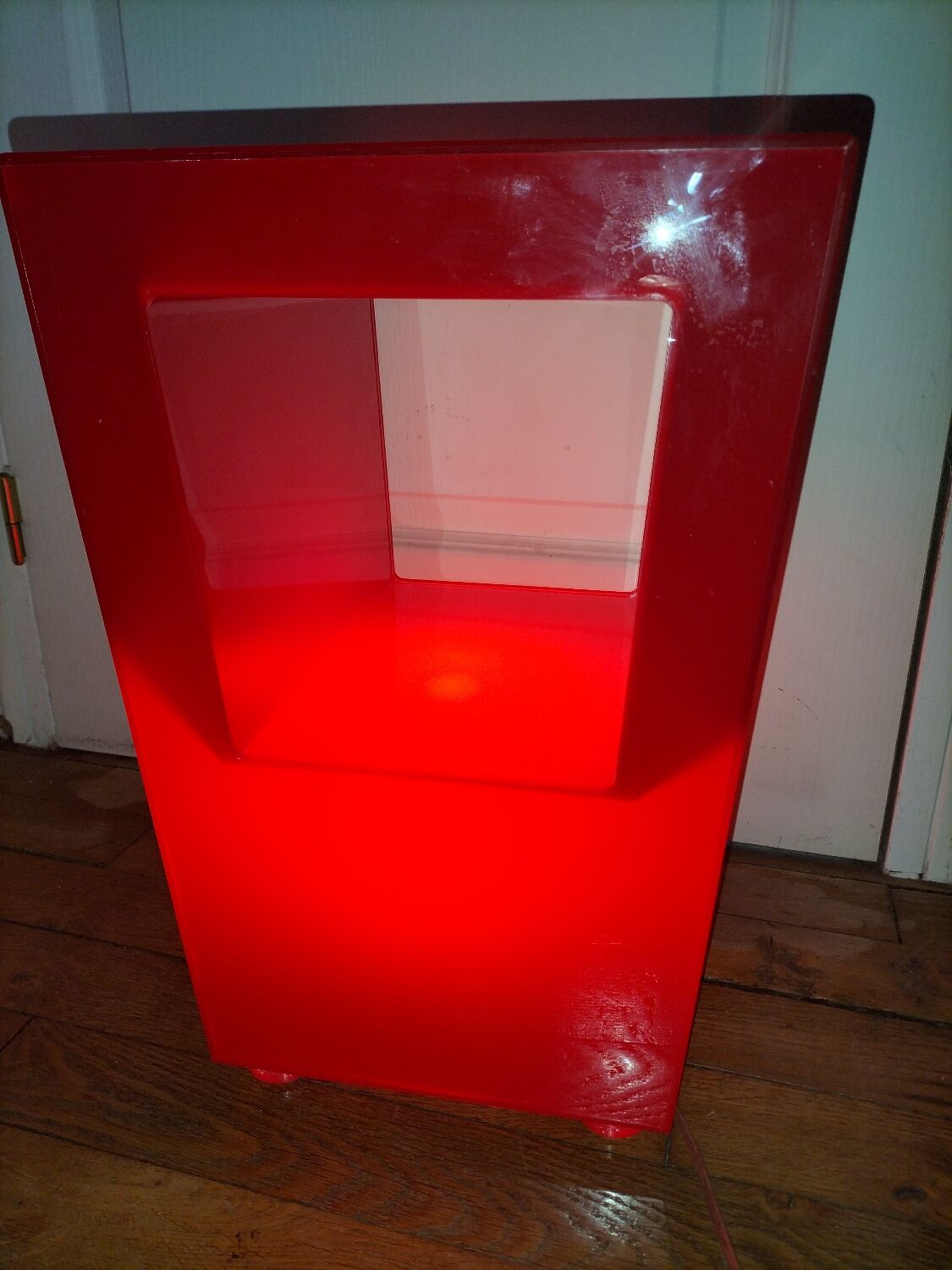 Table d'appoint ou de chevet lumineuse plexiglas