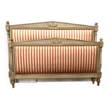 Lit de style Directoire en hêtre patiné XX siècle