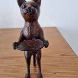 Bronze cat empty pockets