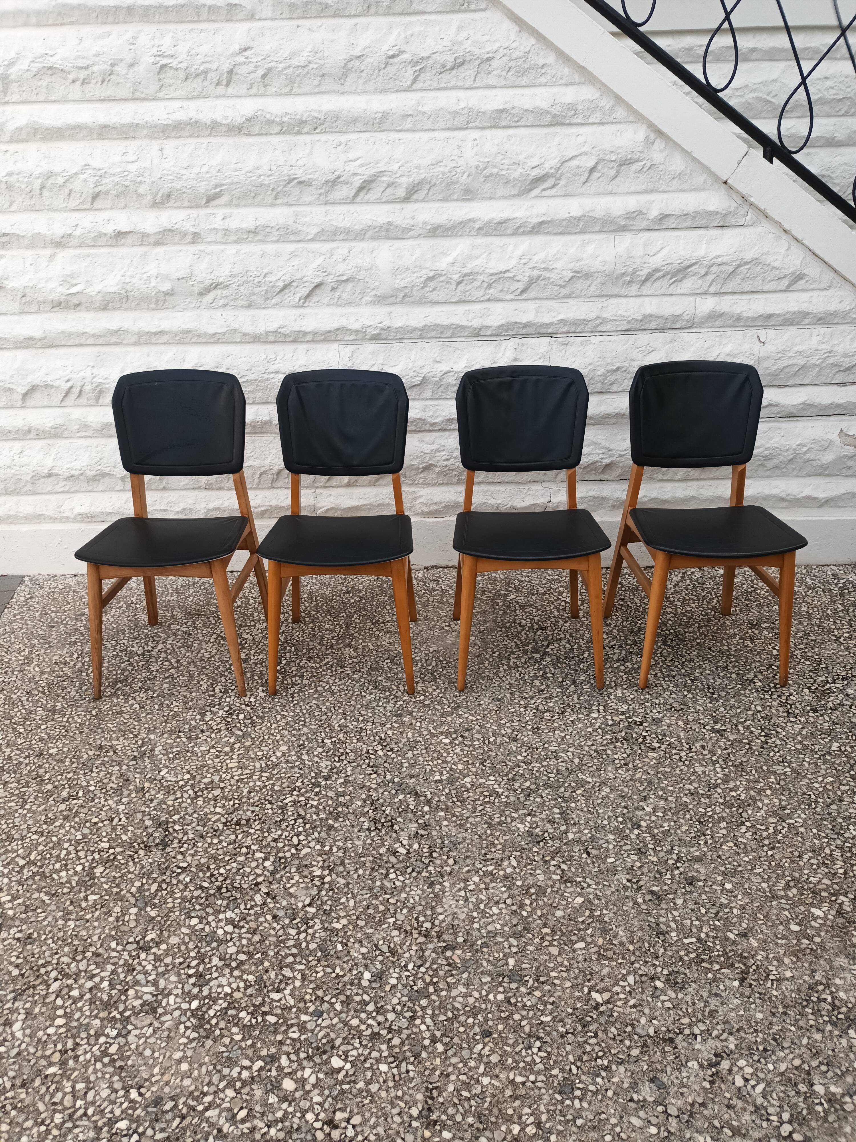 Scandinavian spirit chairs