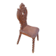 Chaise brutaliste régionale en bois 