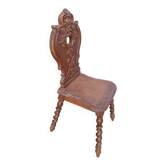 Chaise brutaliste régionale en bois 